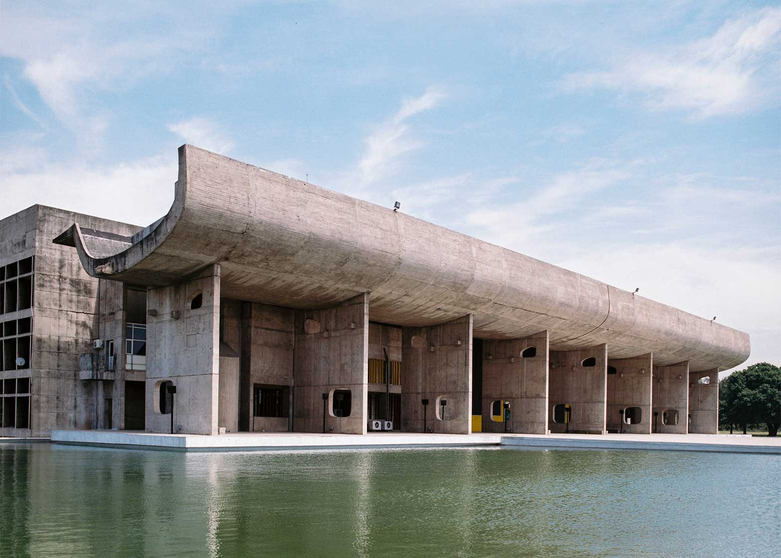 /assets/images/ic_55amazingarchitecturevol5_section9.png